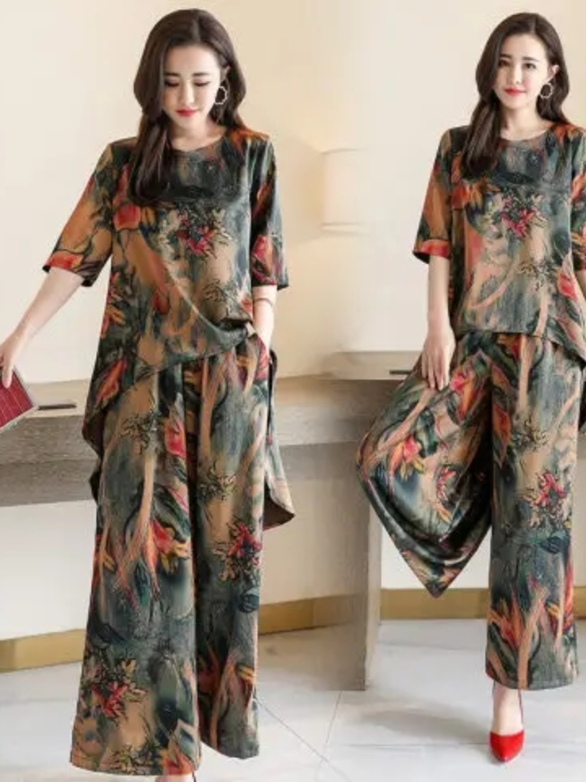 Women Fashion Over The Years - Fashionable Printed Short Sleeve Slimming Top